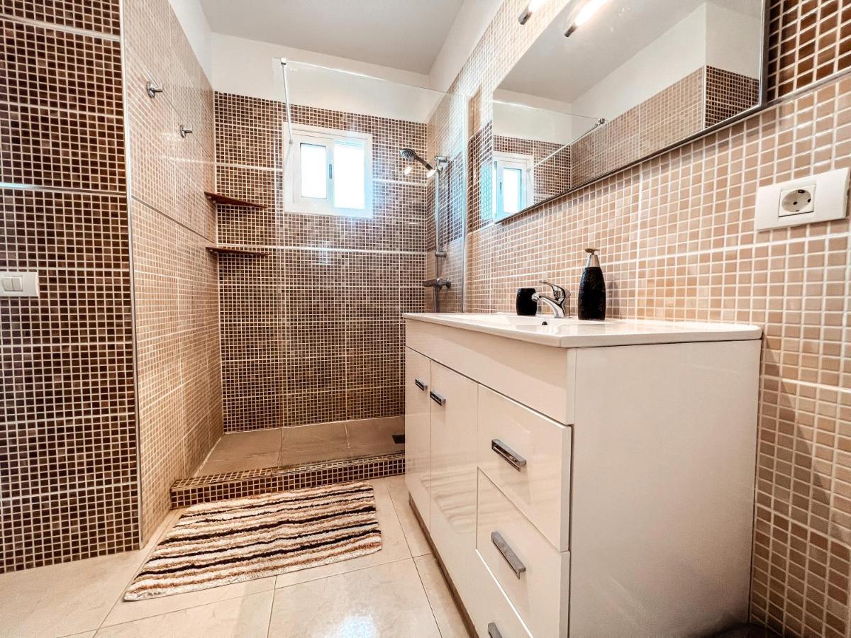 Townhouse With Ac In Callao Salvaje, Sonia, Cs148 Buitenkant foto